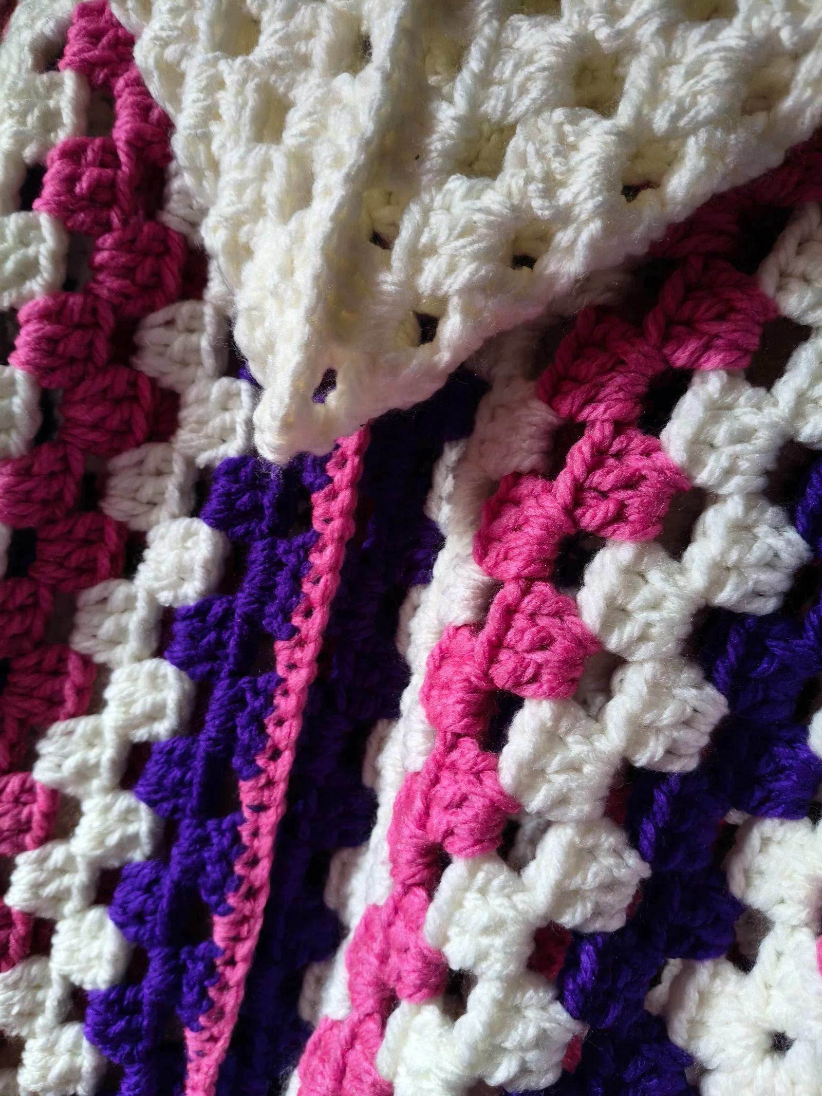 Veste avec capuche en crochet – photo 3